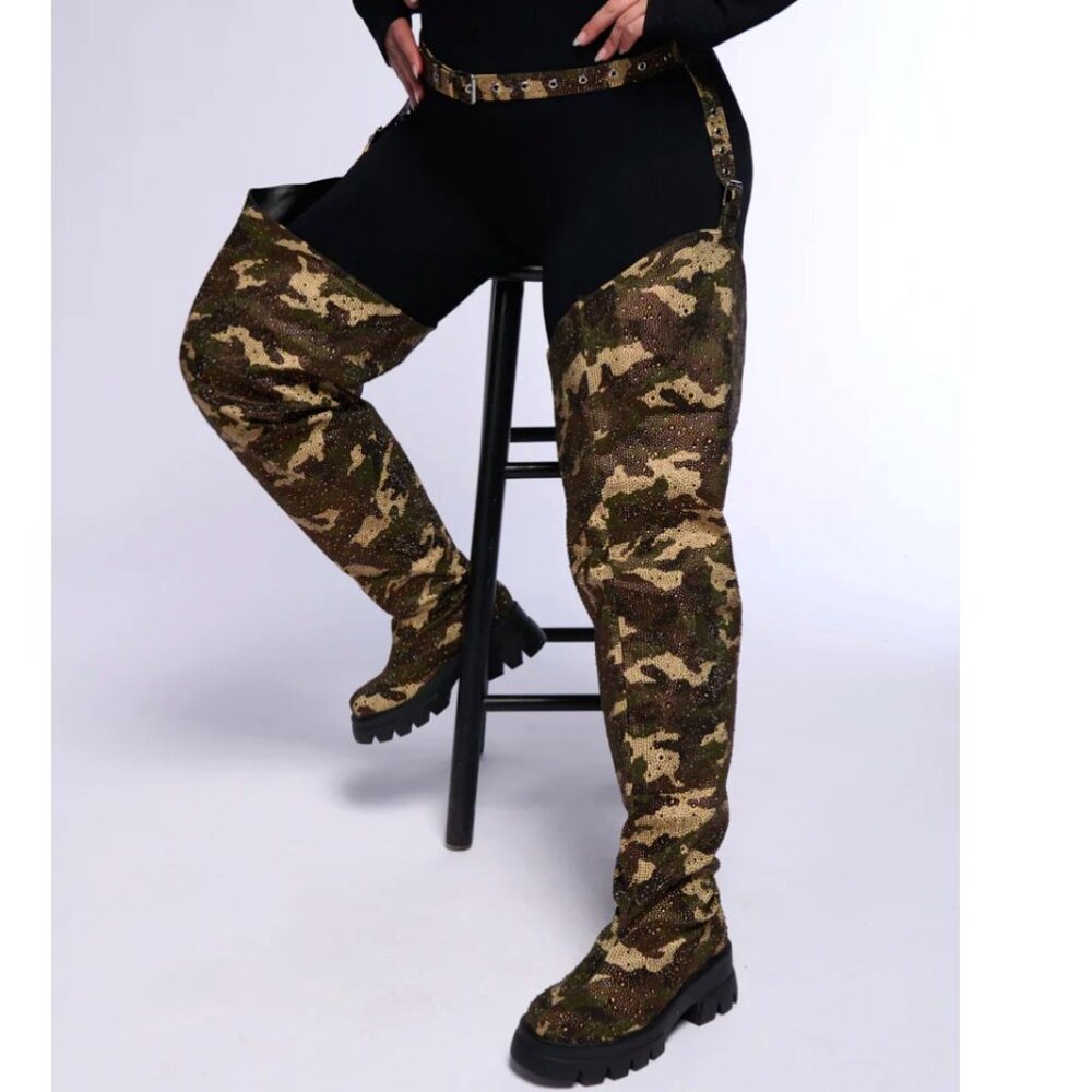 Callie Lives MIZ Azalea Wang PopOut Rhinestone Camo Chap Flat ThighHigh Boot 8.5 - Picture 2 of 8